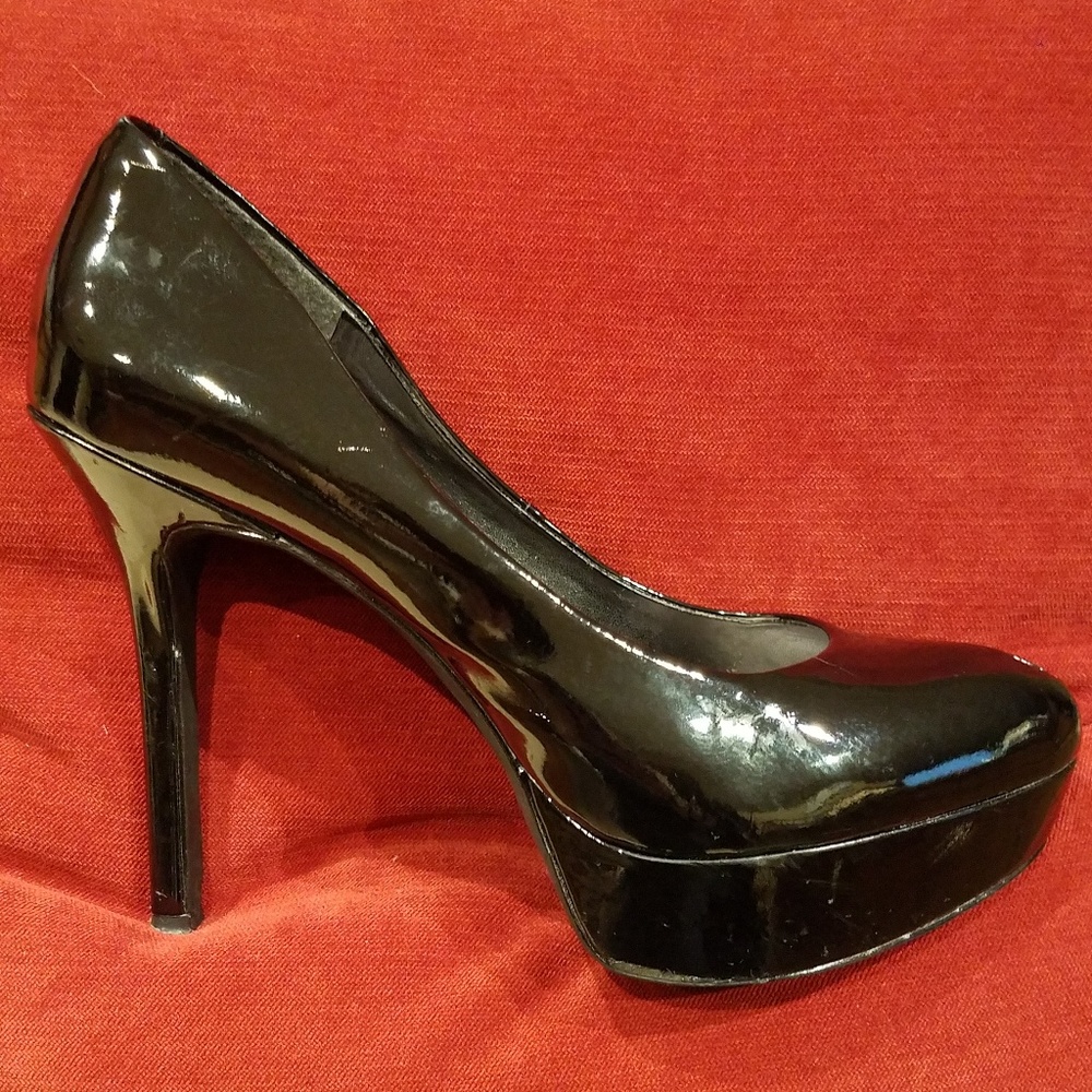 Jessica Simpson Black Patent Leather Peep Toe